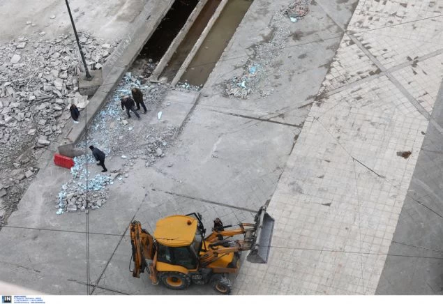 Γυαλιά καρφιά η Ομόνοια: Τι συνέβη στην πολύπαθη πλατεία; – Δείτε τις εικόνες